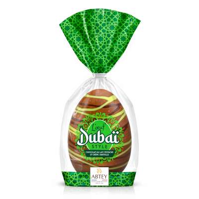 L'Oeuf Dubai Style (au chocolat au lait, pistache, éclats de crêpes dentelle)